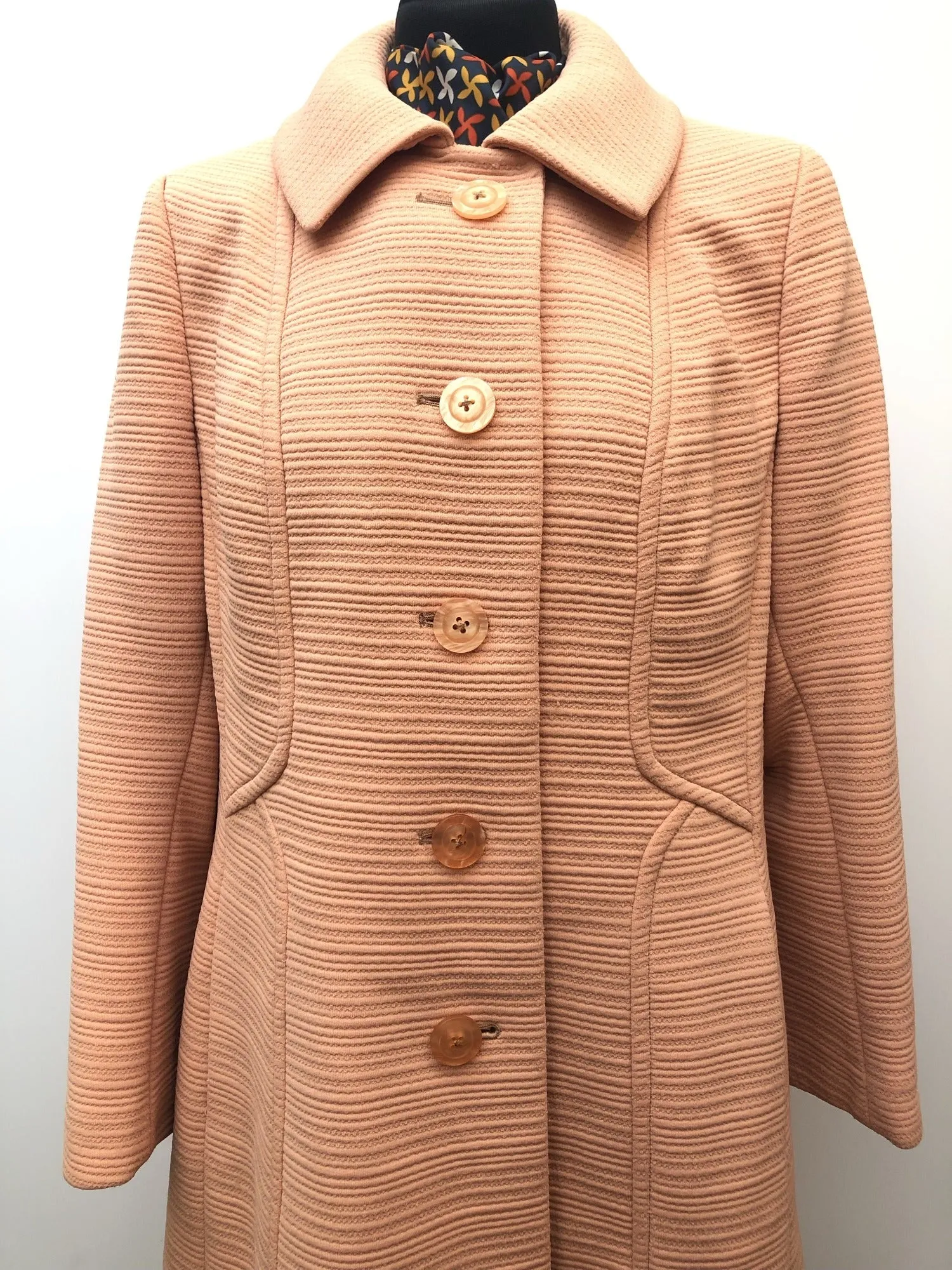 1960s Lightweight Long Coat in Peach - Size 16