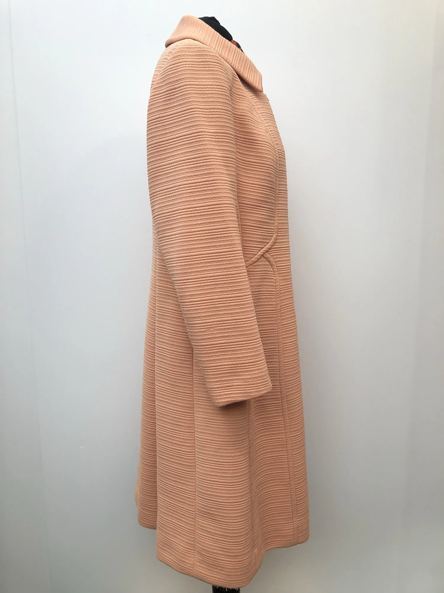 1960s Lightweight Long Coat in Peach - Size 16