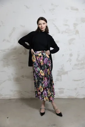 Byrd Arrow Pleated Skirt Black Floral
