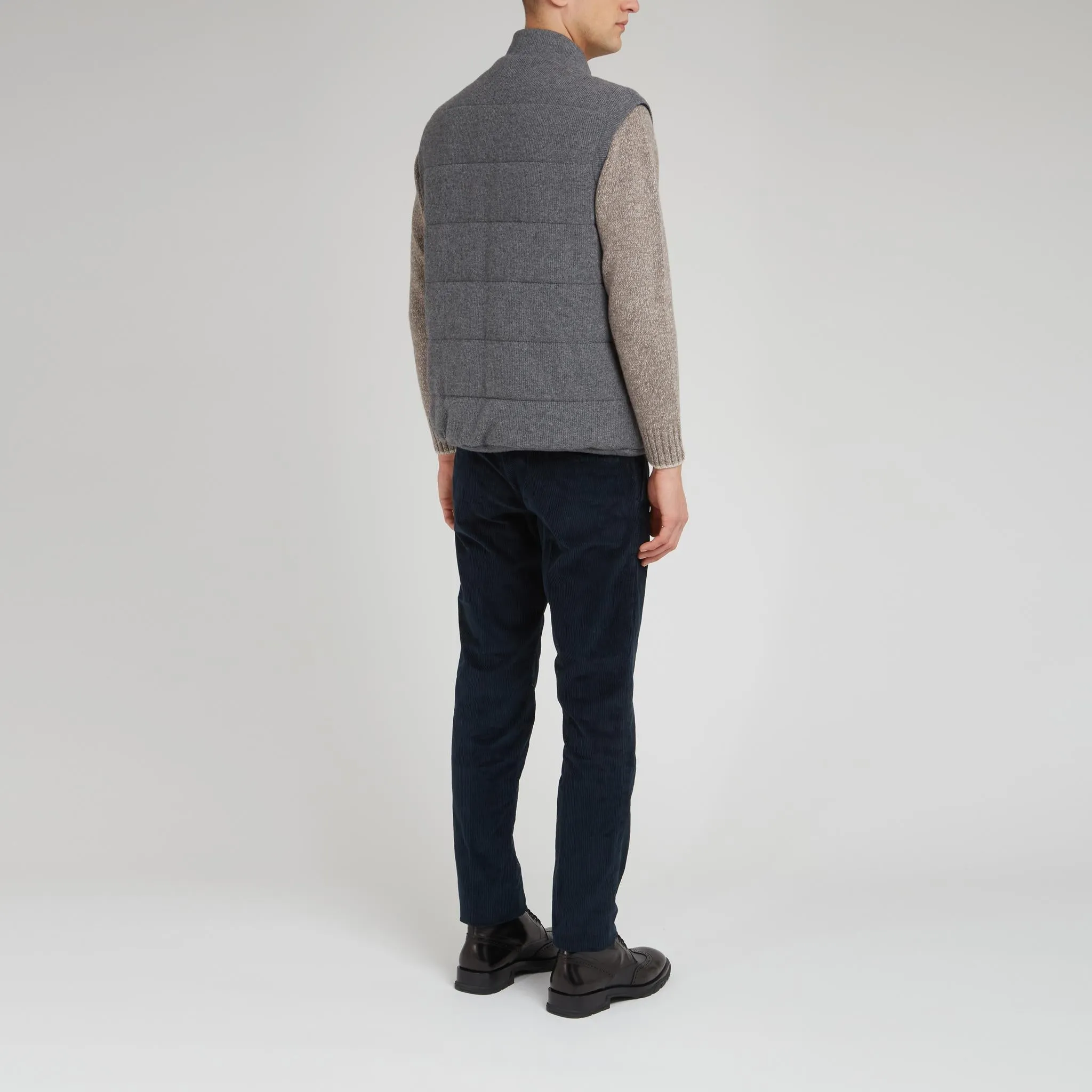 Gilet in lana e cashmere grigio