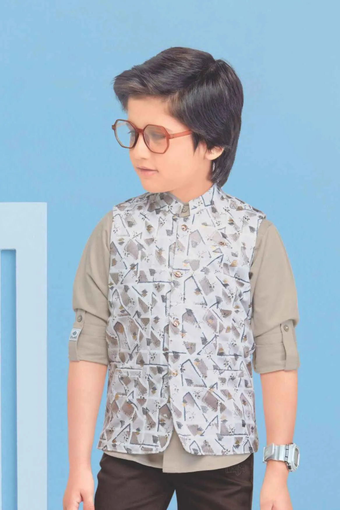 Grey Overcoat With Fawn T-shirt And Pant Set For Boys