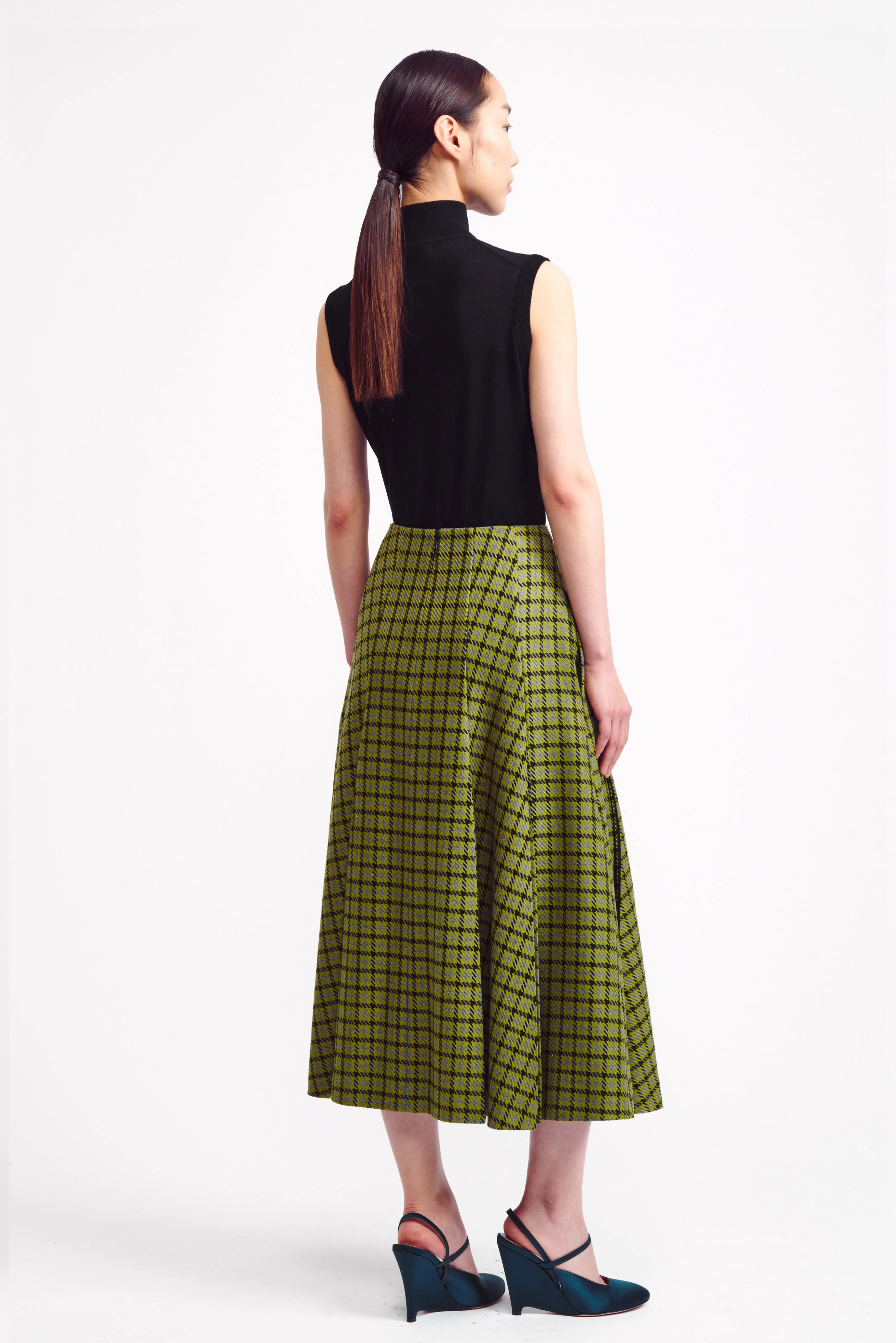Kenzie Skirt in Green Shetland Houndstooth